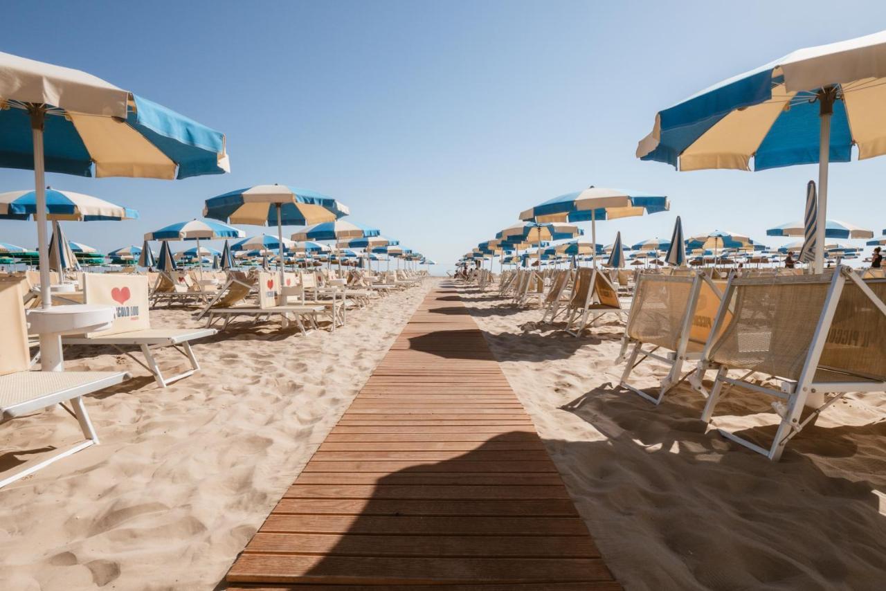 Hotel Villa Del Mare เซนีกัลเลีย ภายนอก รูปภาพ